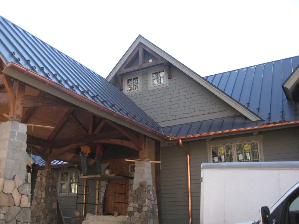 Craftsman Roofing team delivering quality roofing work in Oak Grove Inn